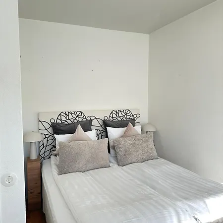 Huoneisto Bright Studio, Helsinki